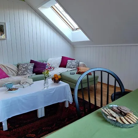 Glitretind Homestay Andebu